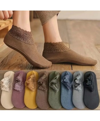 Чорапи тип терлик с дантела и силикон на стъпалата